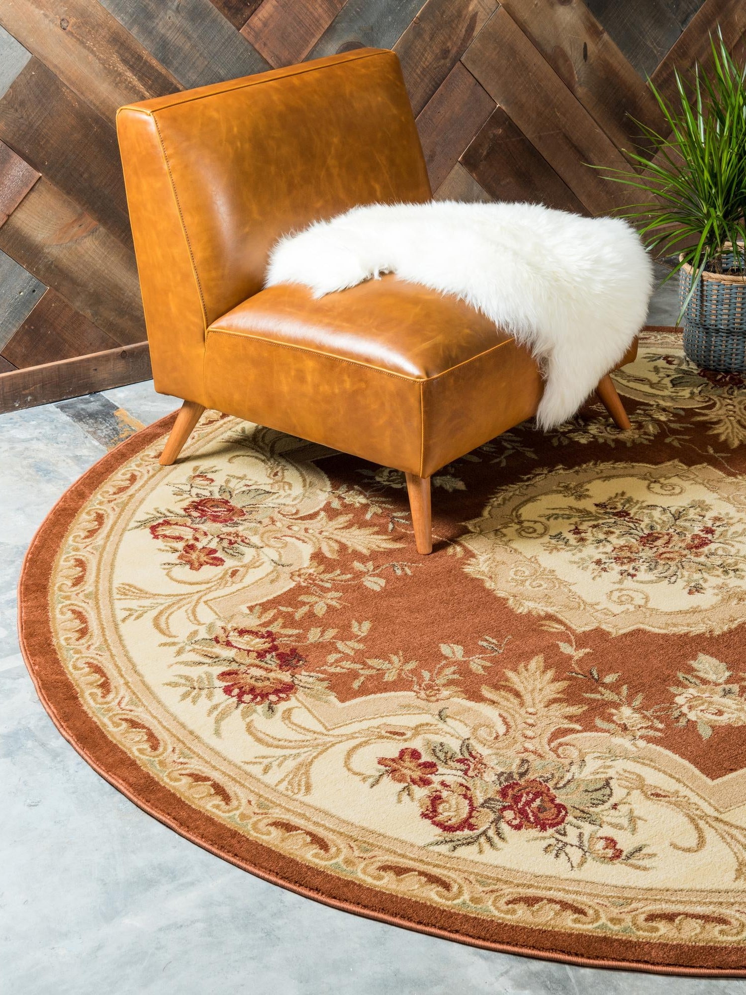 Brick Red 7' 10 x 7' 10 Versailles Round Area Rug