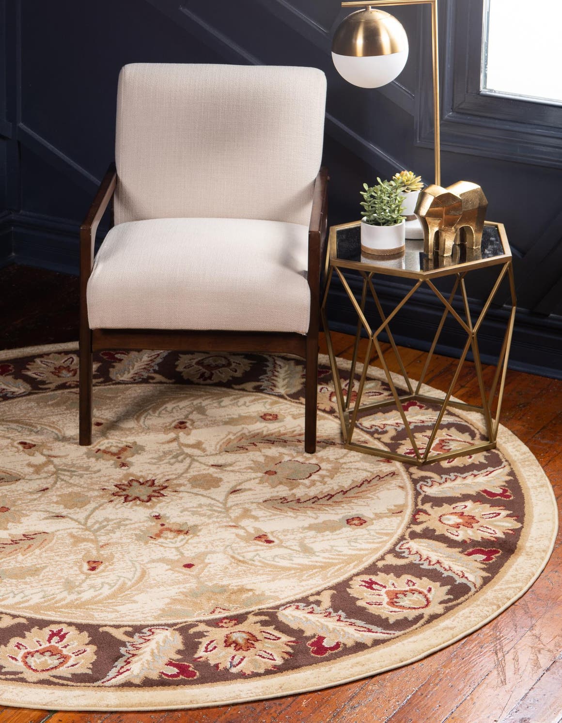 Cream 7' 10 x 7' 10 Voyage Round Area Rug