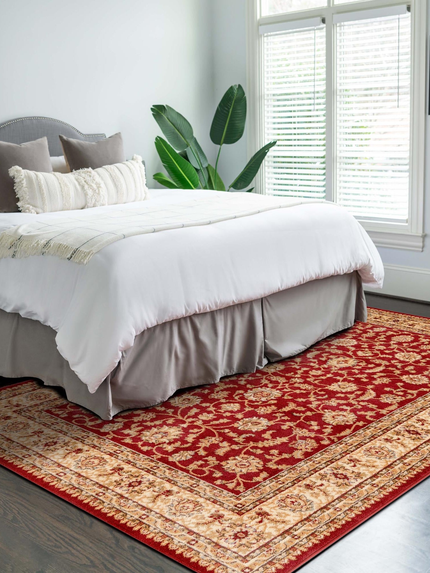 Red 5' 3 x 8' Voyage Rectangle Area Rug