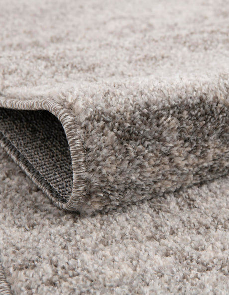 Gray 2' 7 x 10' Del Mar Runner Area Rug 100% Polypropylene Easy Clean Stain Resistant Vivid Modern Carpet Mat for Home Decor Interior Designing for Sale at Rug Engine