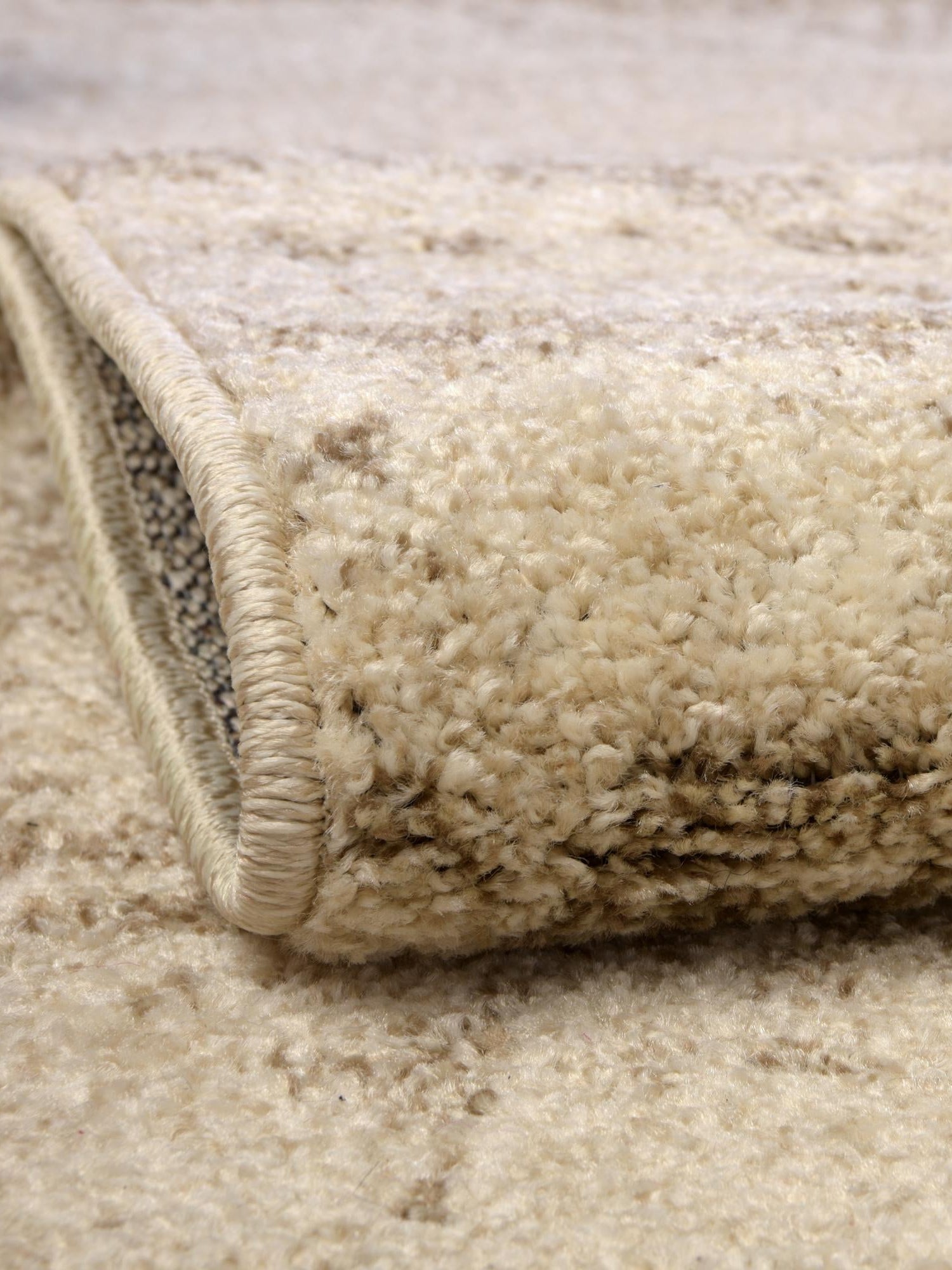 Bone Beige 3' 1 x 3' 1 Del Mar Round Area Rug 100% Polypropylene Easy Clean Stain Resistant Vivid Modern Carpet Mat for Home Decor Interior Designing for Sale at Rug Engine
