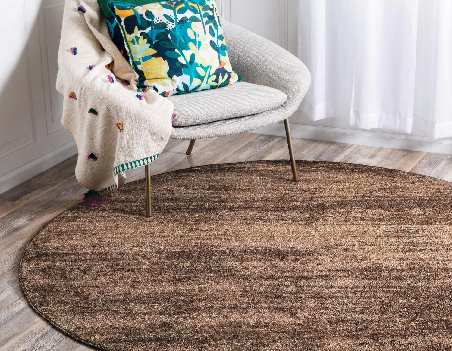 Brown 3' 1 x 3' 1 Del Mar Round Area Rug 100% Polypropylene Easy Clean Stain Resistant Vivid Modern Carpet Mat for Home Decor Interior Designing for Sale at Rug Engine