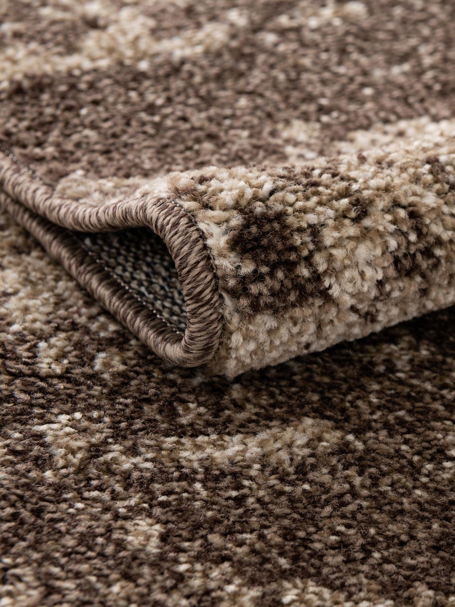 Brown 2' 7 x 10' Del Mar Runner Area Rug 100% Polypropylene Easy Clean Stain Resistant Vivid Modern Carpet Mat for Home Decor Interior Designing for Sale at Rug Engine