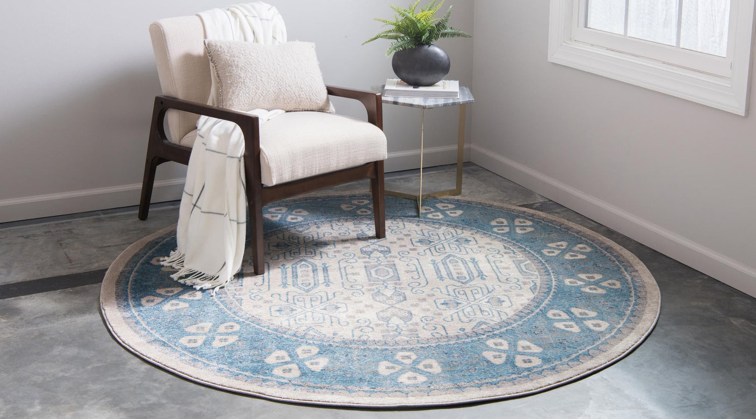 Beige 8' x 8' Salzburg Round Area Rug