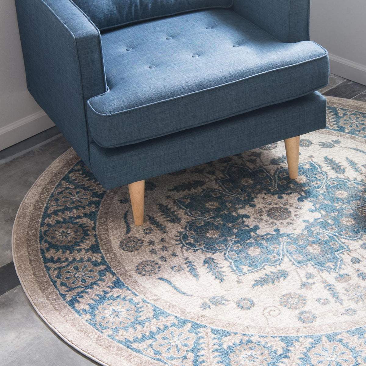 Cream 8' x 8' Salzburg Round Area Rug Stain Resistant Easy Clean Tradi ...