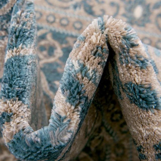 Light Blue 4' 1 x 4' 1 Salzburg Round Area Rug