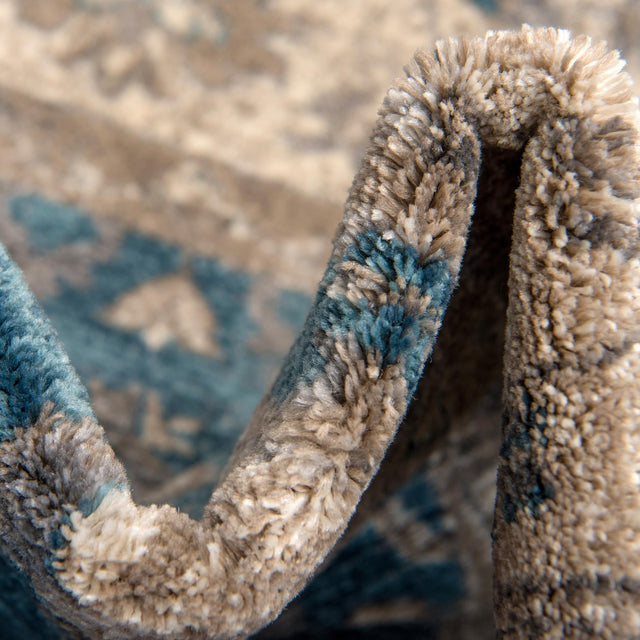 Light Blue 8' x 8' Salzburg Round Area Rug