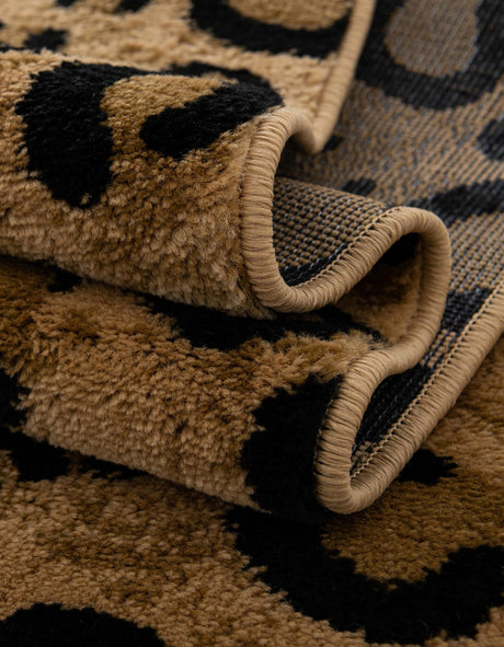 Light Brown 3' 1 x 5' 3 Wildlife Rectangle Area Rug Animal Print Safari Jungle Inspired Carpet for Unique Modern Interior Design for Sale at Rug Engine