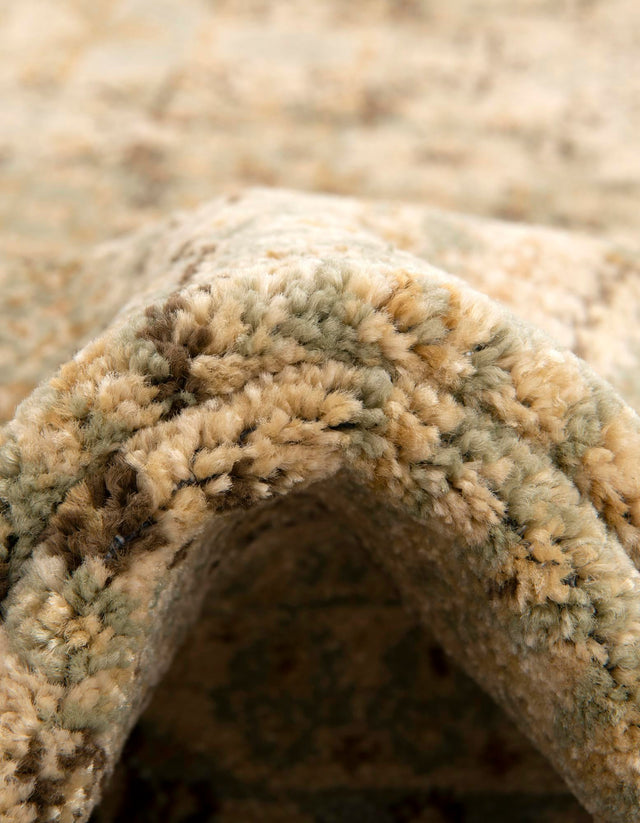 Light Green 3' 1 x 3' 1 Palace Round Area Rug