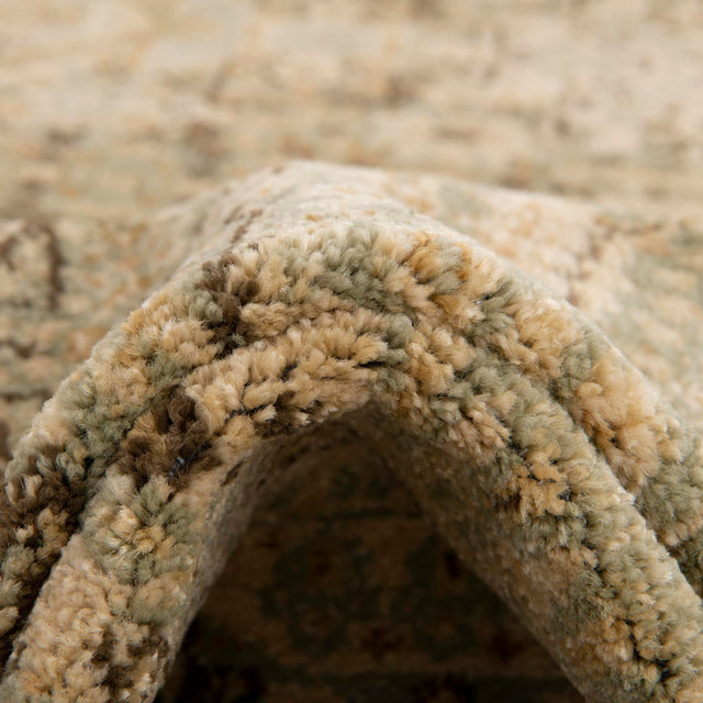 Light Green 2' 7 x 10' Palace Runner Area Rug