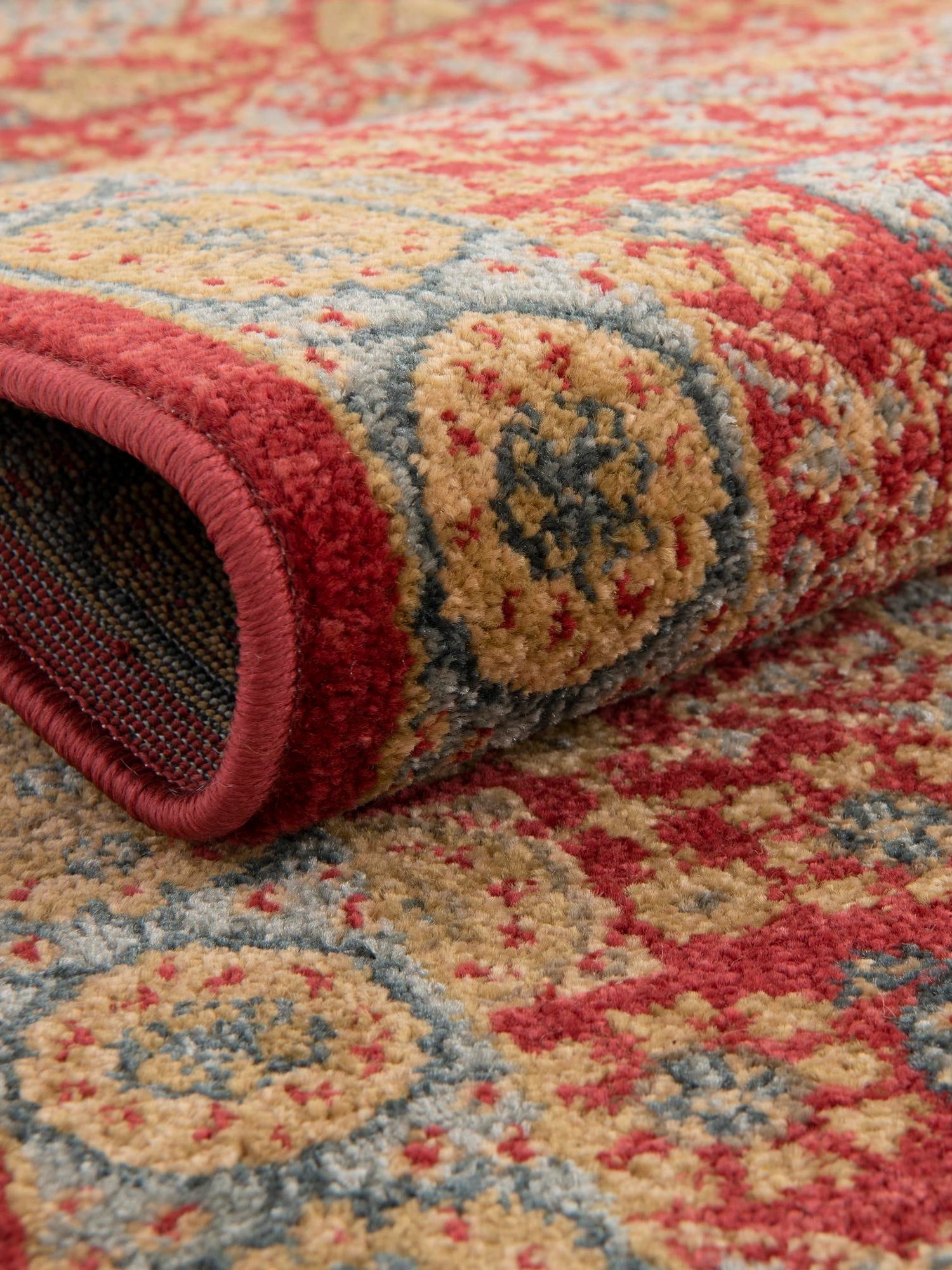 Red 2' x 3' 1 Palace Rectangle Area Rug