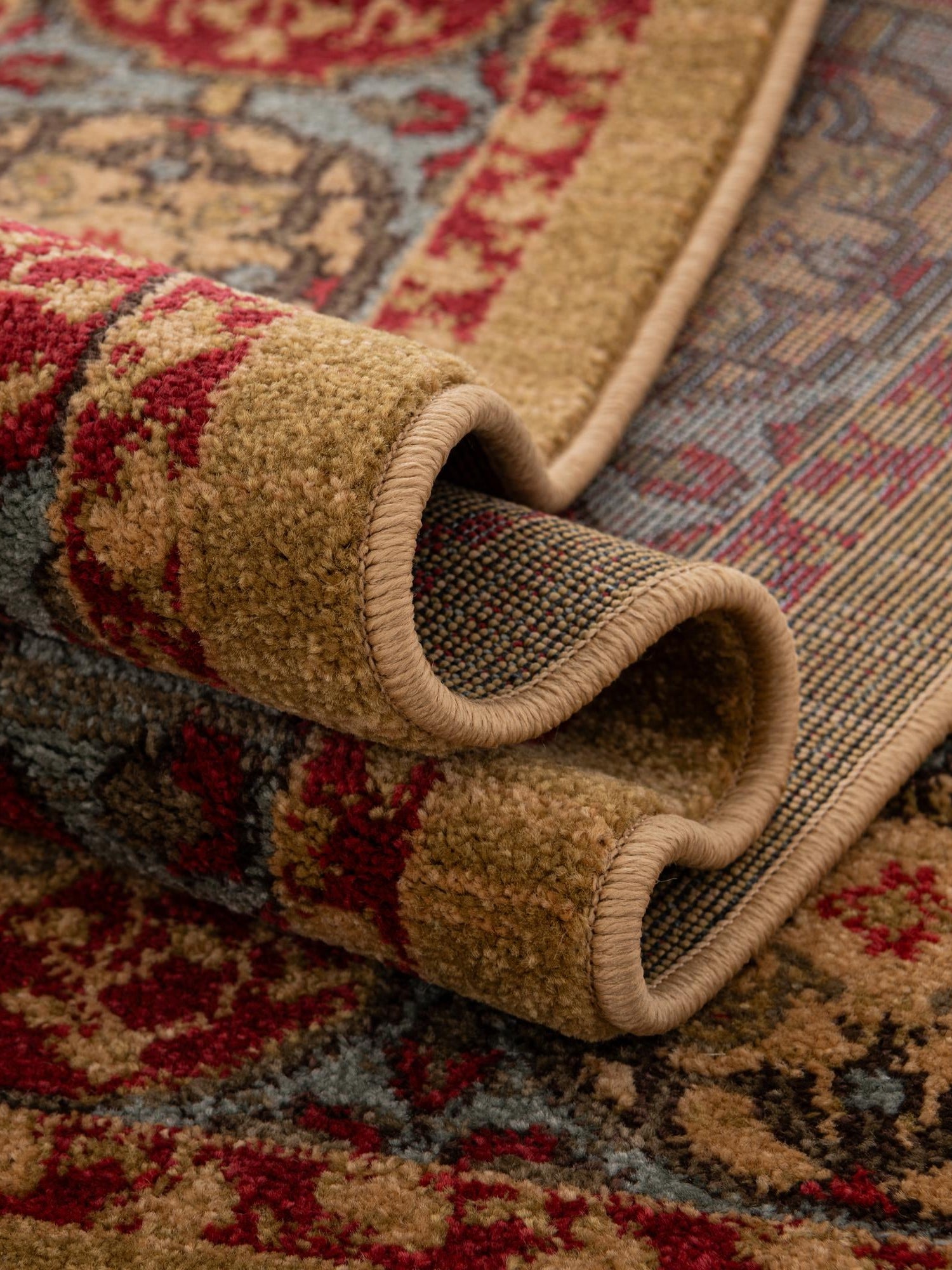 Red 5' 1 x 8' Palace Rectangle Area Rug