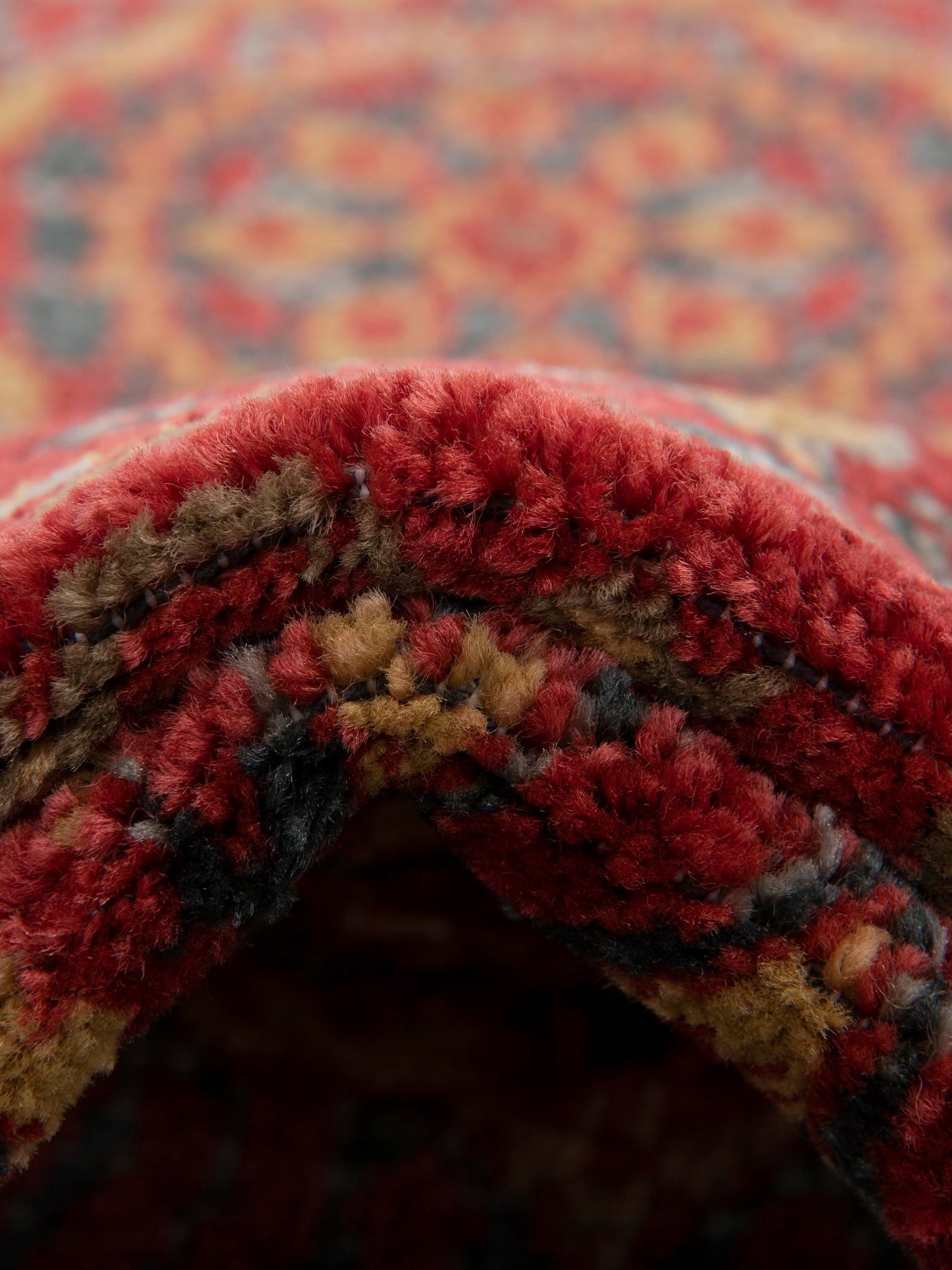 Red 8' x 8' Palace Round Area Rug