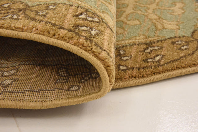 Cream 6' 1 x 6' 1 Palace Round Area Rug