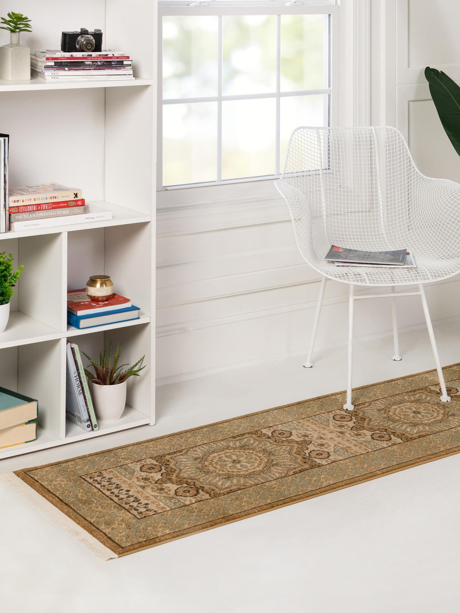 Cream 2' x 6' 1 Palace Runner Area Rug