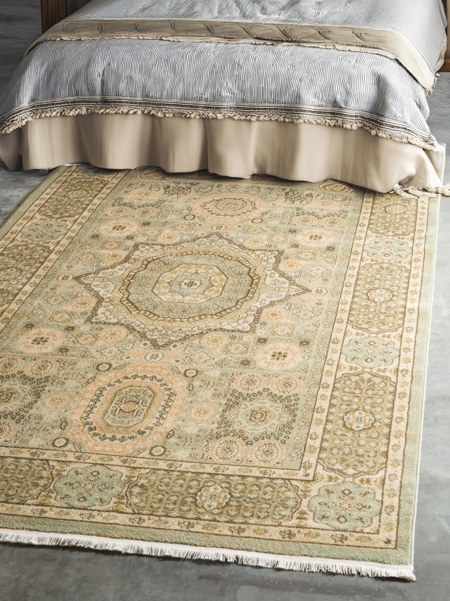 Light Green 9' x 12' Palace Rectangle Area Rug