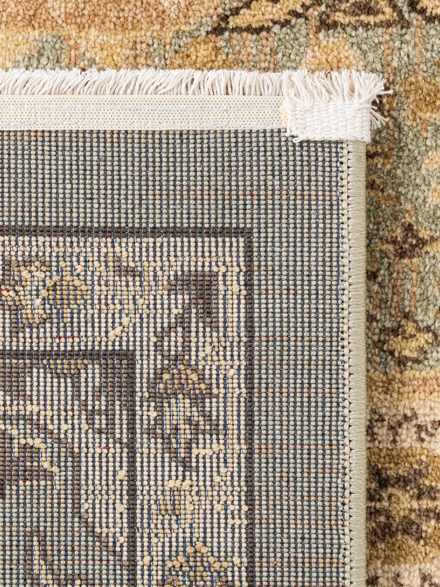 Light Green 2' x 3' 1 Palace Rectangle Area Rug