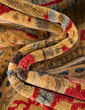 Red 8' x 8' Palace Round Area Rug