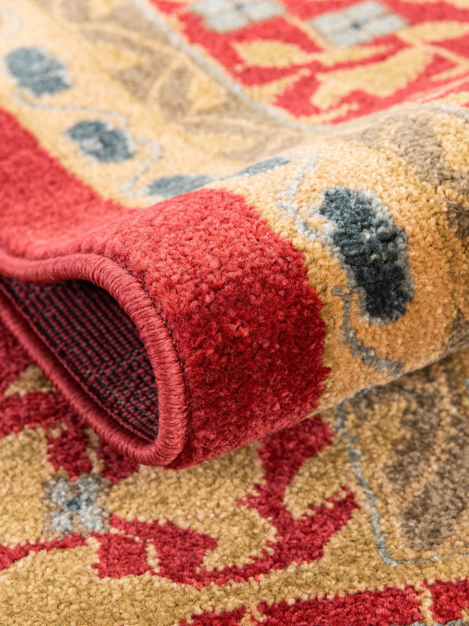 Red 2' x 3' 1 Palace Rectangle Area Rug