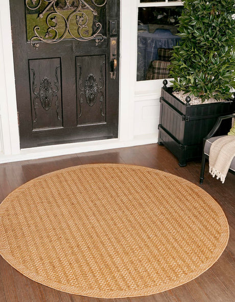 Light Brown 6' 1 x 6' 1 Outdoor Border Round Rug