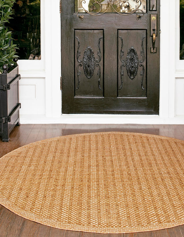 Light Brown 6' 1 x 6' 1 Outdoor Border Round Rug