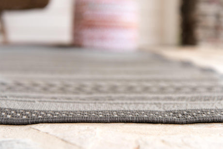 Gray 9' x 12' 2 Outdoor Border Rectangle Rug