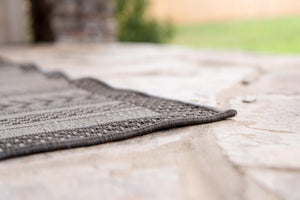 Gray 2' 2 x 3' 1 Outdoor Border Rectangle Rug