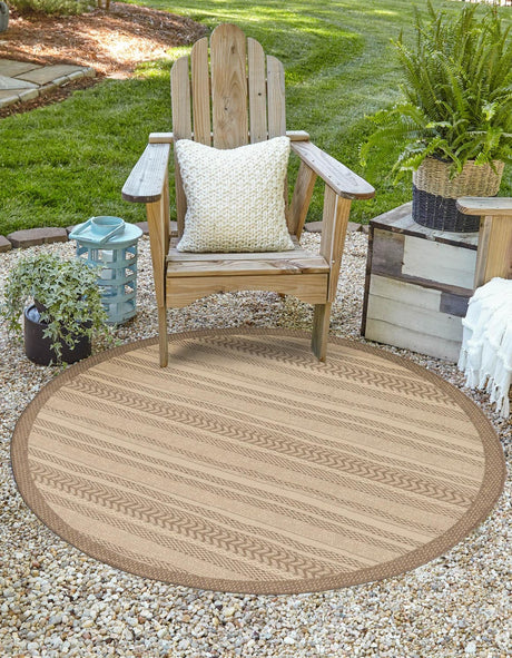 Beige 6' x 6' Outdoor Border Round Rug
