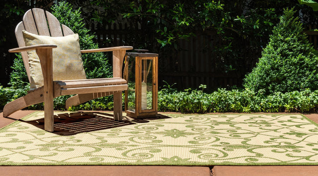 Green 2' 2 x 3' Outdoor Botanical Rectangle Rug