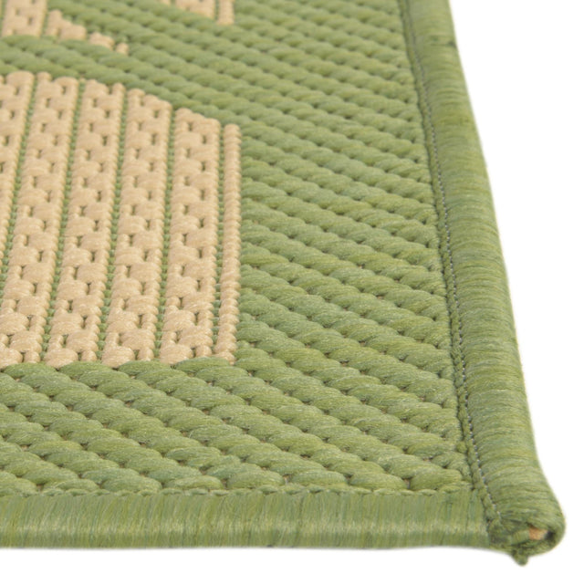 Green 2' 2 x 3' Outdoor Botanical Rectangle Rug