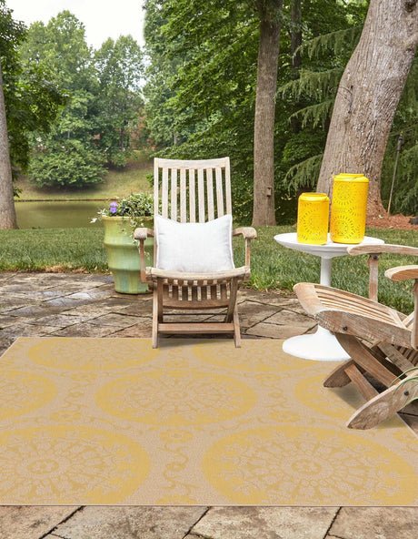 Yellow 6' 1 x 6' 1 Outdoor Botanical Square Rug
