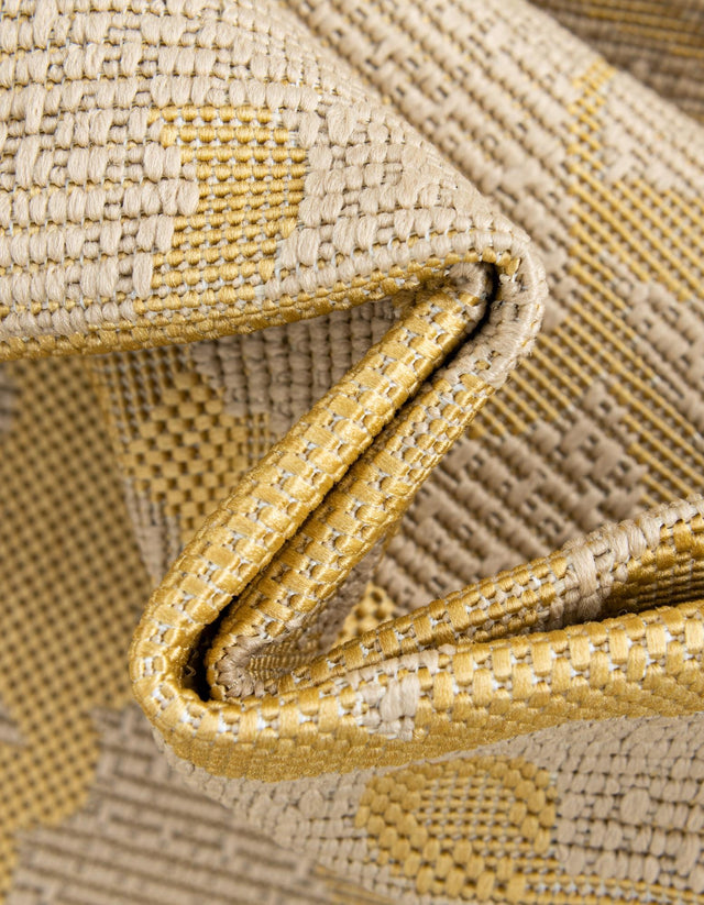 Yellow 6' 1 x 6' 1 Outdoor Botanical Square Rug
