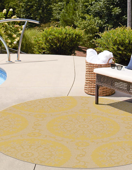 Yellow 6' 1 x 6' 1 Outdoor Botanical Round Rug