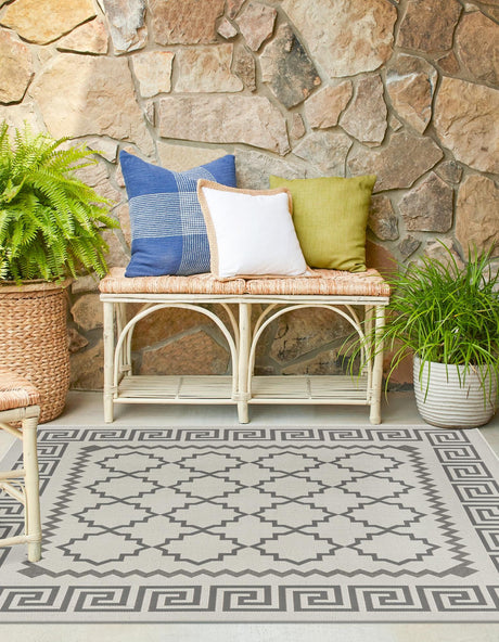 Gray 6' 1 x 6' 1 Outdoor Trellis Square Rug