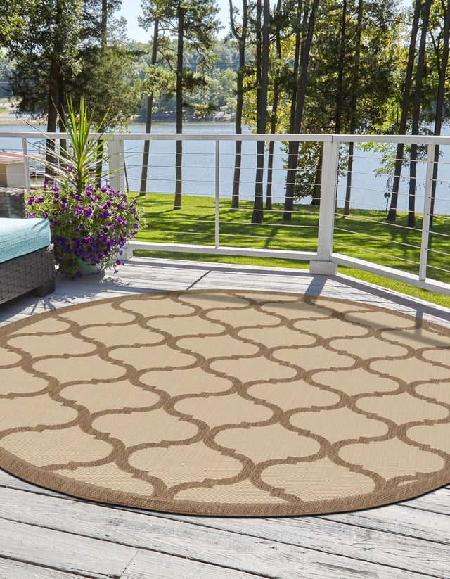 Beige and Brown 6' 1 x 6' 1 Outdoor Trellis Round Rug