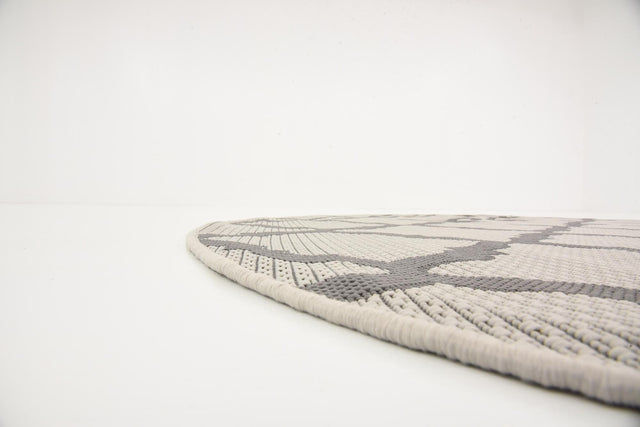 Gray 6' x 6' Outdoor Trellis Round Rug