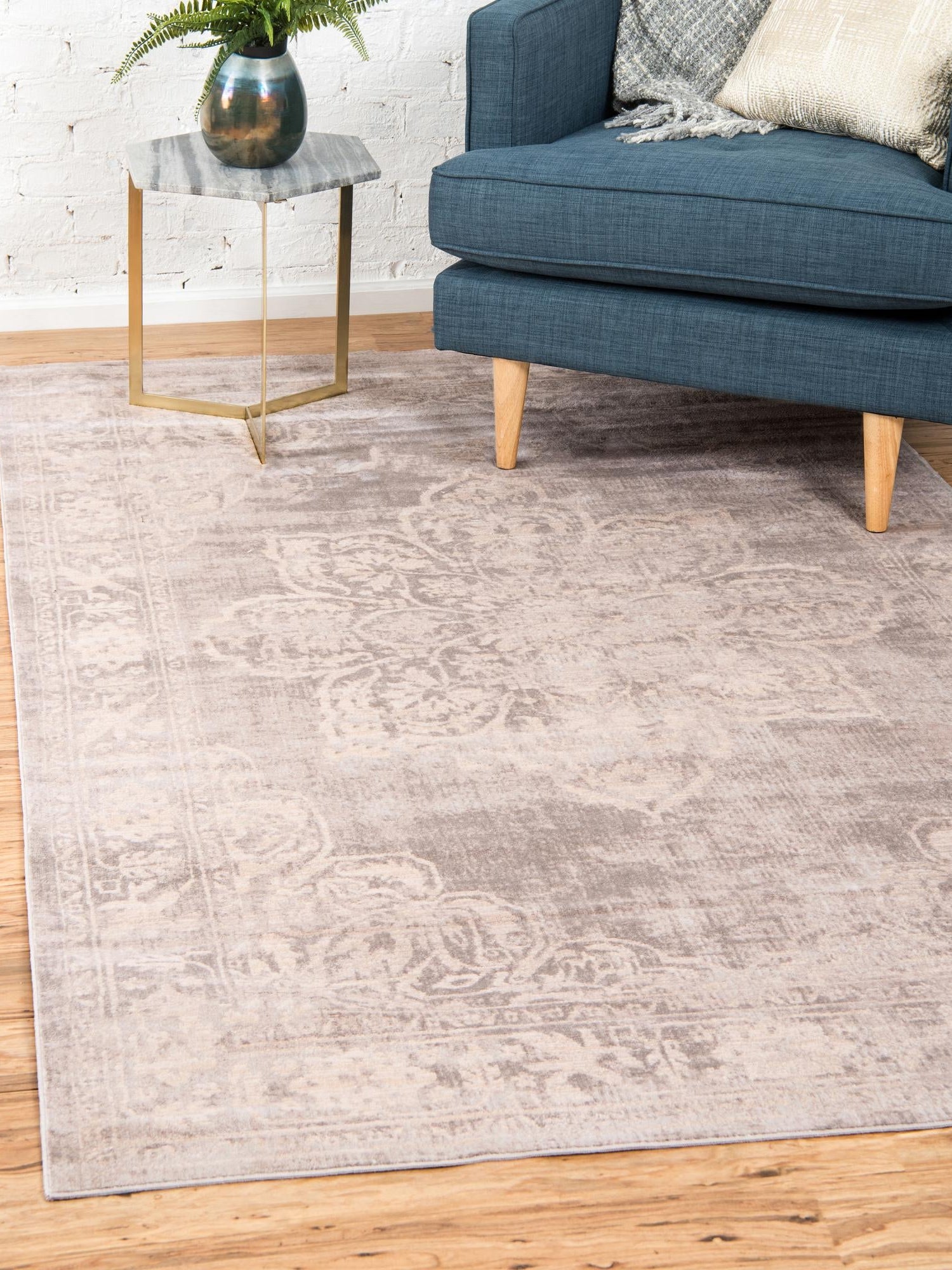 Gray 4' 1 x 6' 1 Paris Rectangle Area Rug