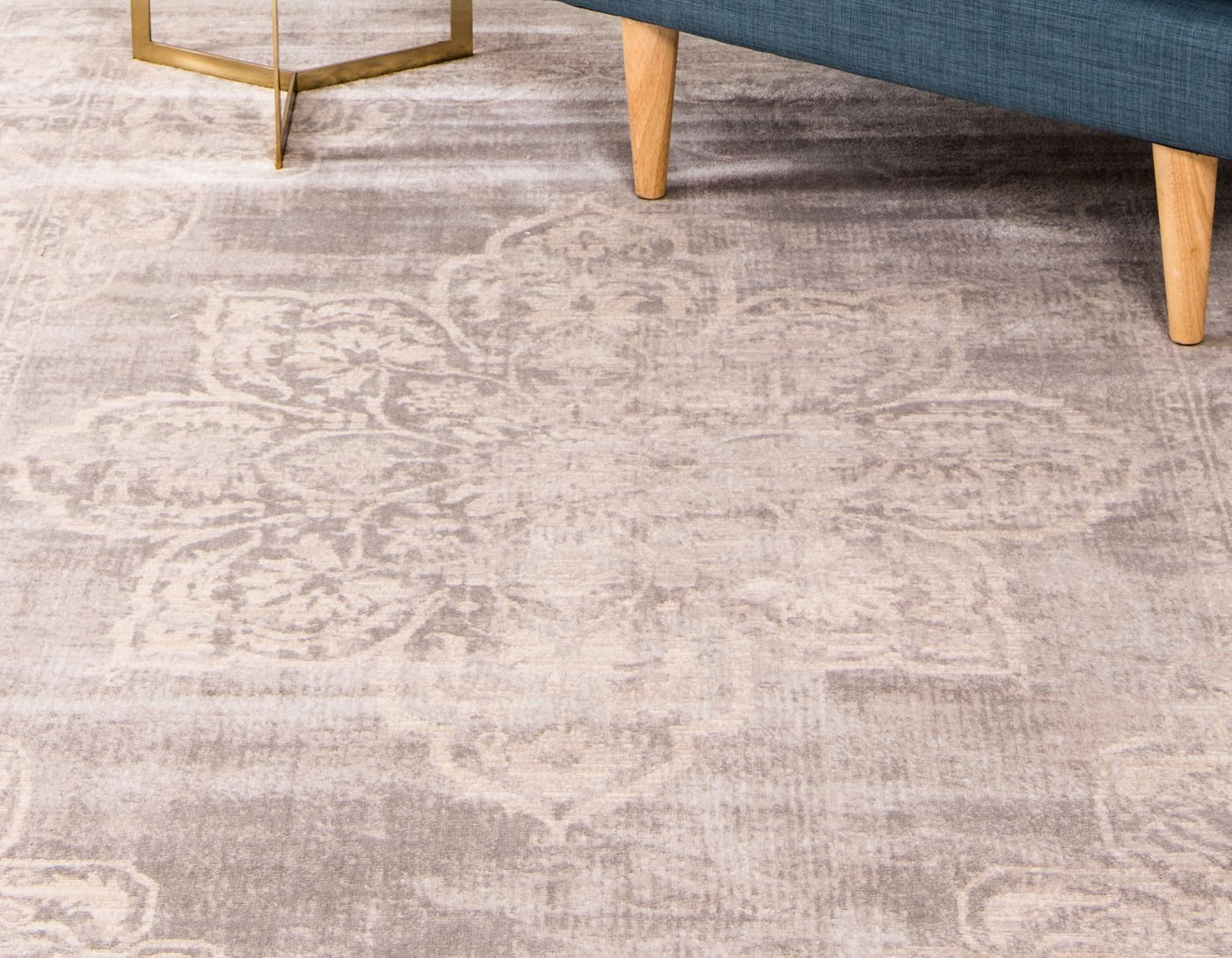 Gray 4' 1 x 6' 1 Paris Rectangle Area Rug