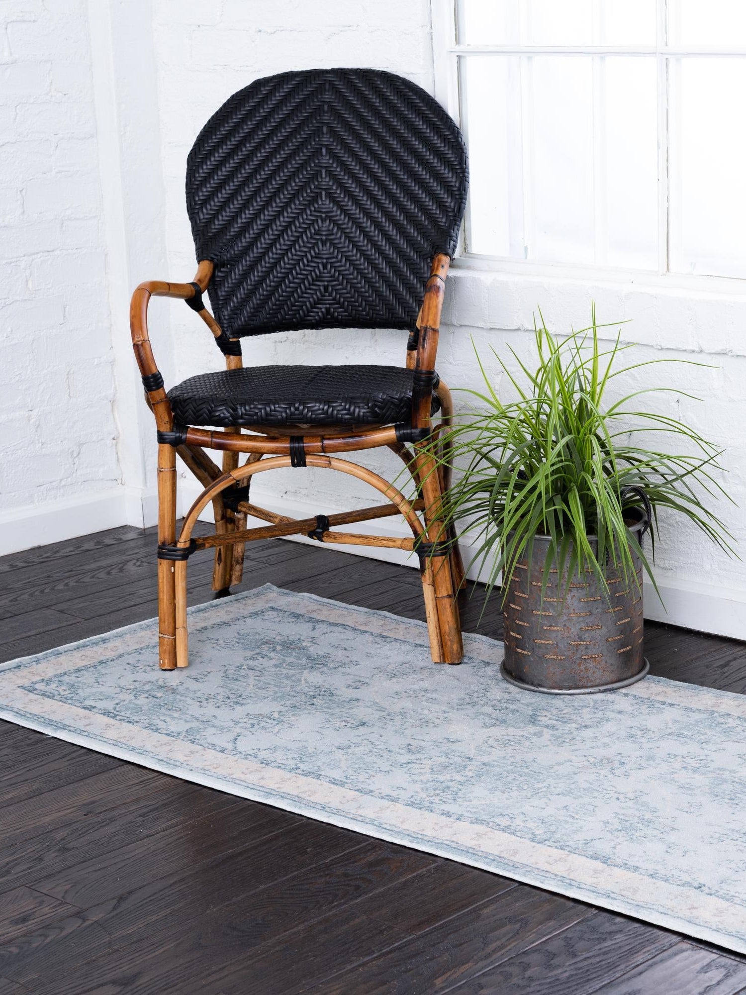 Light Blue 2' 7 x 6' 1 Paris Runner Area Rug