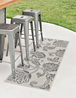 Gray 2' 2 x 6' 1 Outdoor Botanical Runner Rug