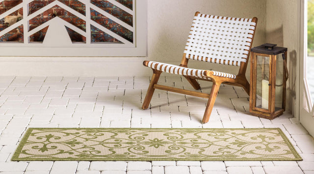 Green 2' 2 x 6' 1 Outdoor Botanical Runner Rug