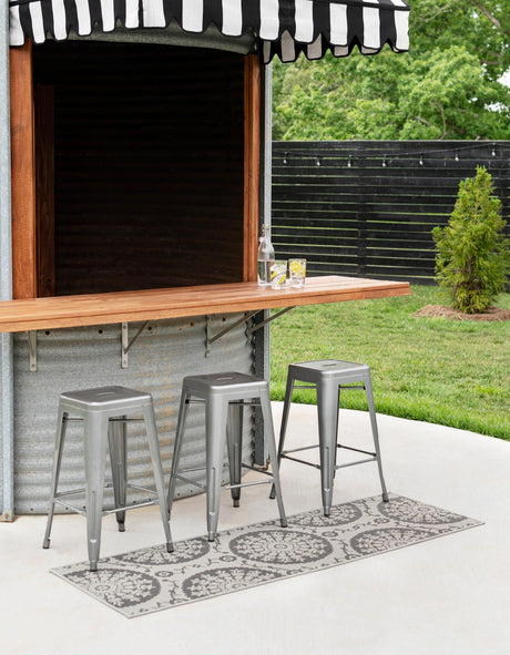 Gray 2' 2 x 6' 1 Outdoor Botanical Runner Rug