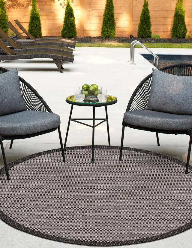 Gray 6' 1 x 6' 1 Outdoor Border Round Area Rug Weather Resistant for Patio, Deck, Terrace, Balcony, Porch