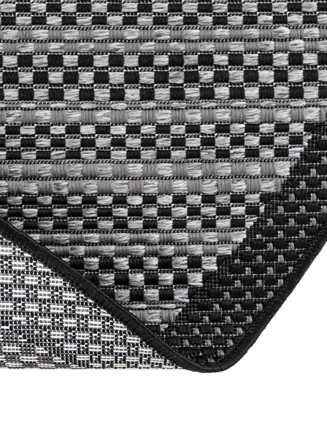 Gray 6' 1 x 6' 1 Outdoor Border Round Area Rug Weather Resistant for Patio, Deck, Terrace, Balcony, Porch