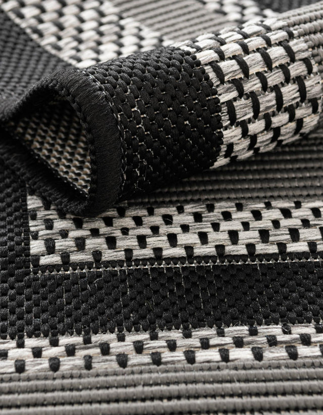 Gray 6' x 6' Outdoor Border Square Rug