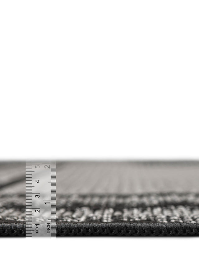 Gray 2' 2 x 6' 1 Outdoor Border Runner Rug