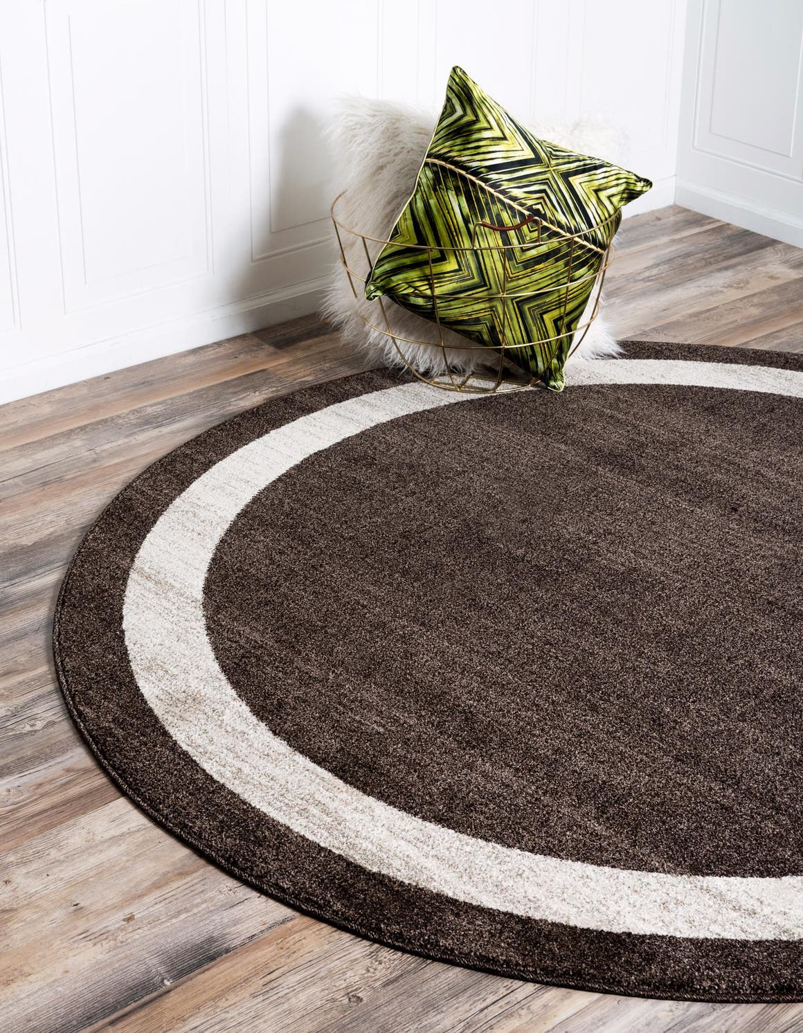 Brown 7' 10 x 7' 10 Del Mar Round Area Rug 100% Polypropylene Easy Clean Stain Resistant Vivid Modern Carpet Mat for Home Decor Interior Designing for Sale at Rug Engine