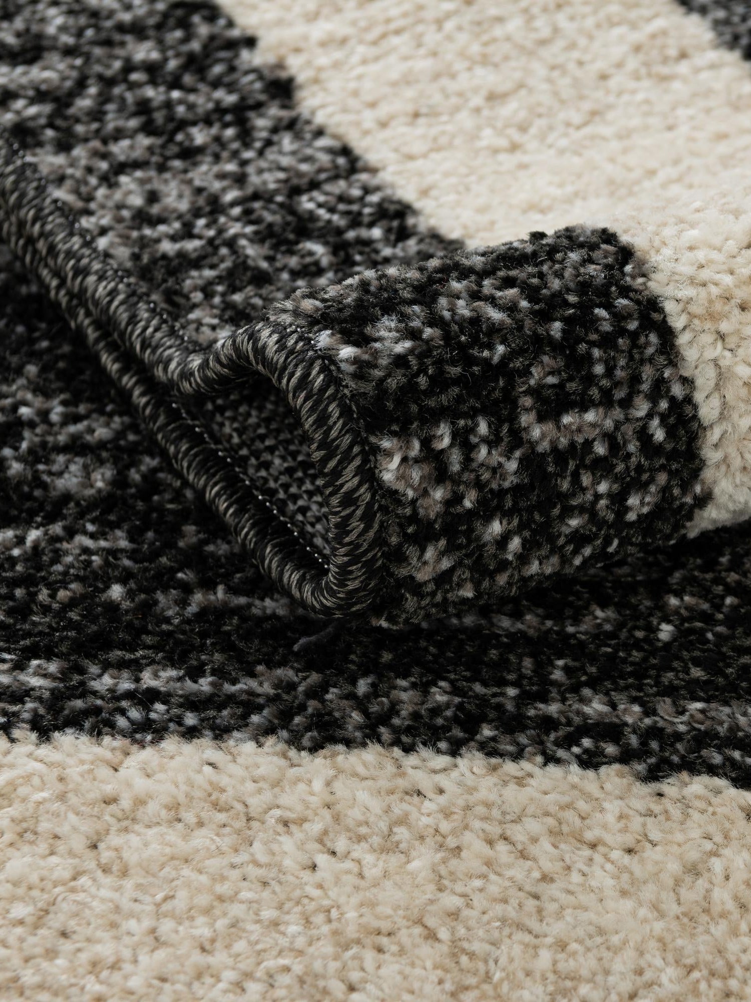 Black 3' 1 x 5' 3 Del Mar Rectangle Area Rug 100% Polypropylene Easy Clean Stain Resistant Vivid Modern Carpet Mat for Home Decor Interior Designing for Sale at Rug Engine