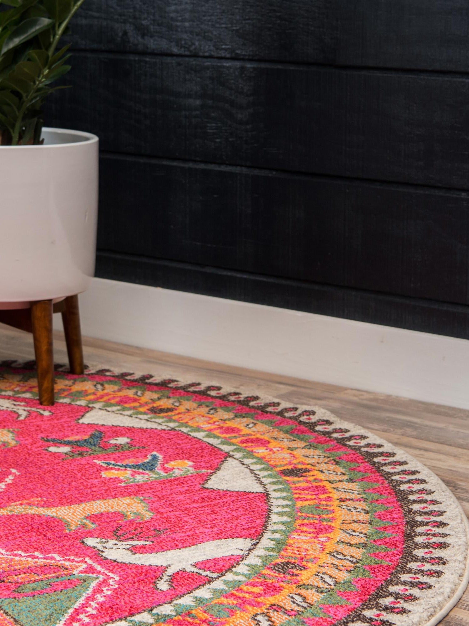 Pink 8' x 8' Sedona Round Area Rug