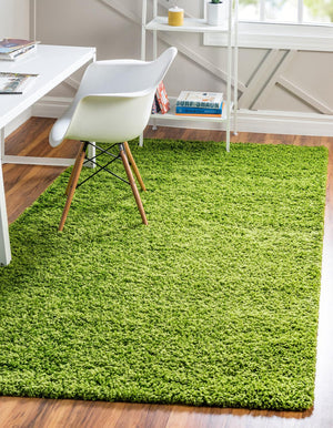 Grass Green 5' 1 x 8' Solid Shag Rectangle Rug